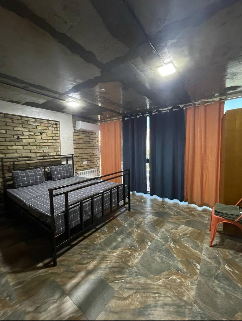Local Hotel Tashkent Exterior photo